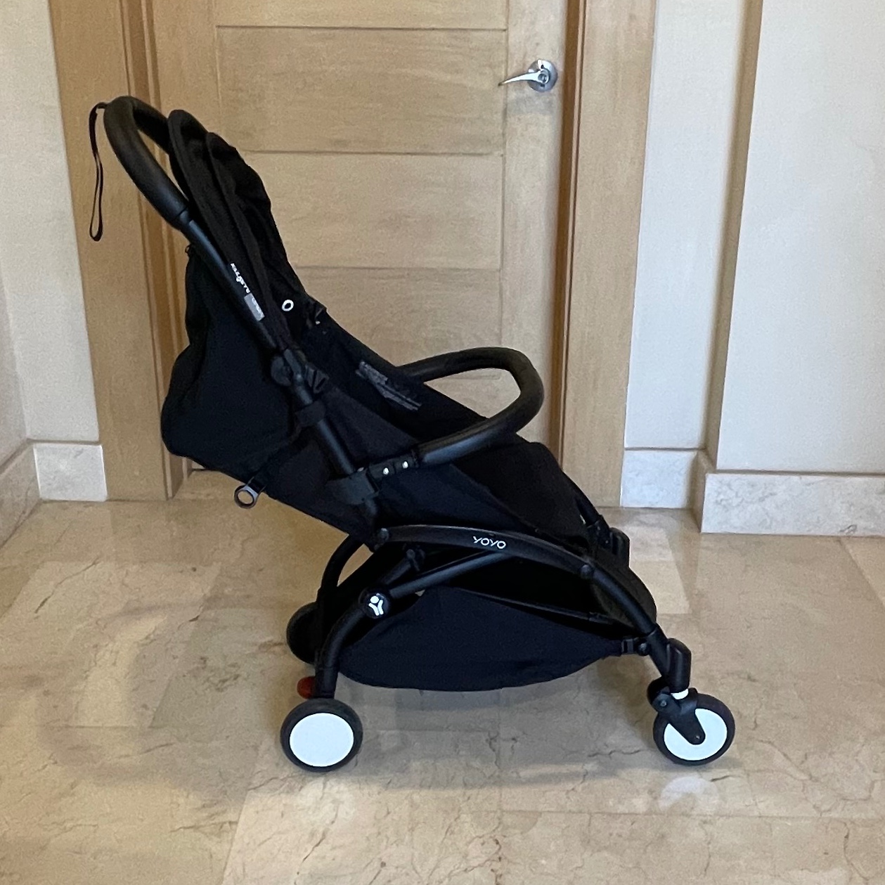 Coche YOYO 2 Negro