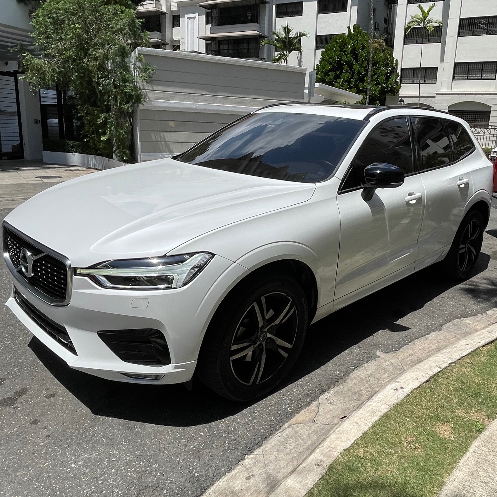Volvo XC60 R-Design (2020)
